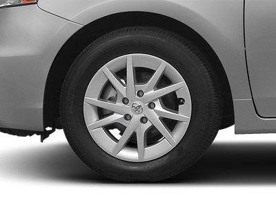 2014 Toyota Prius v Two