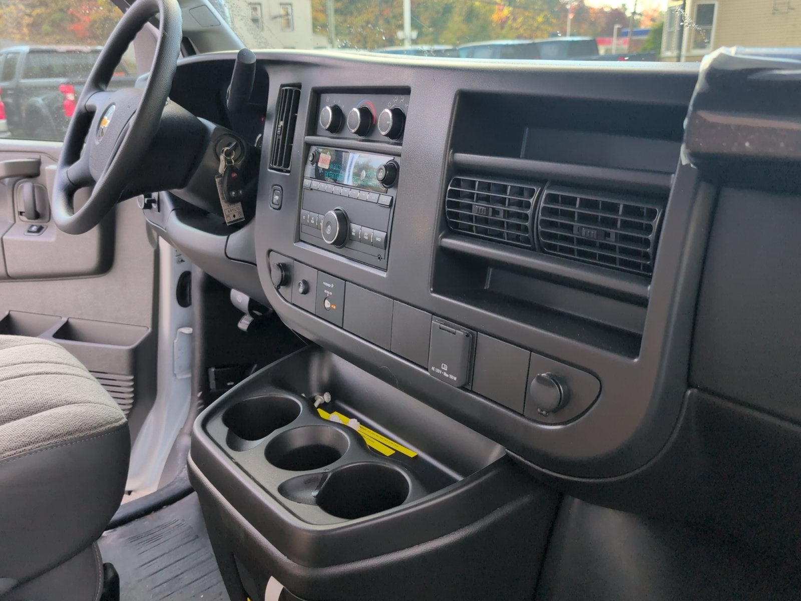 2026 Chevrolet Express Cutaway 3500 1WT