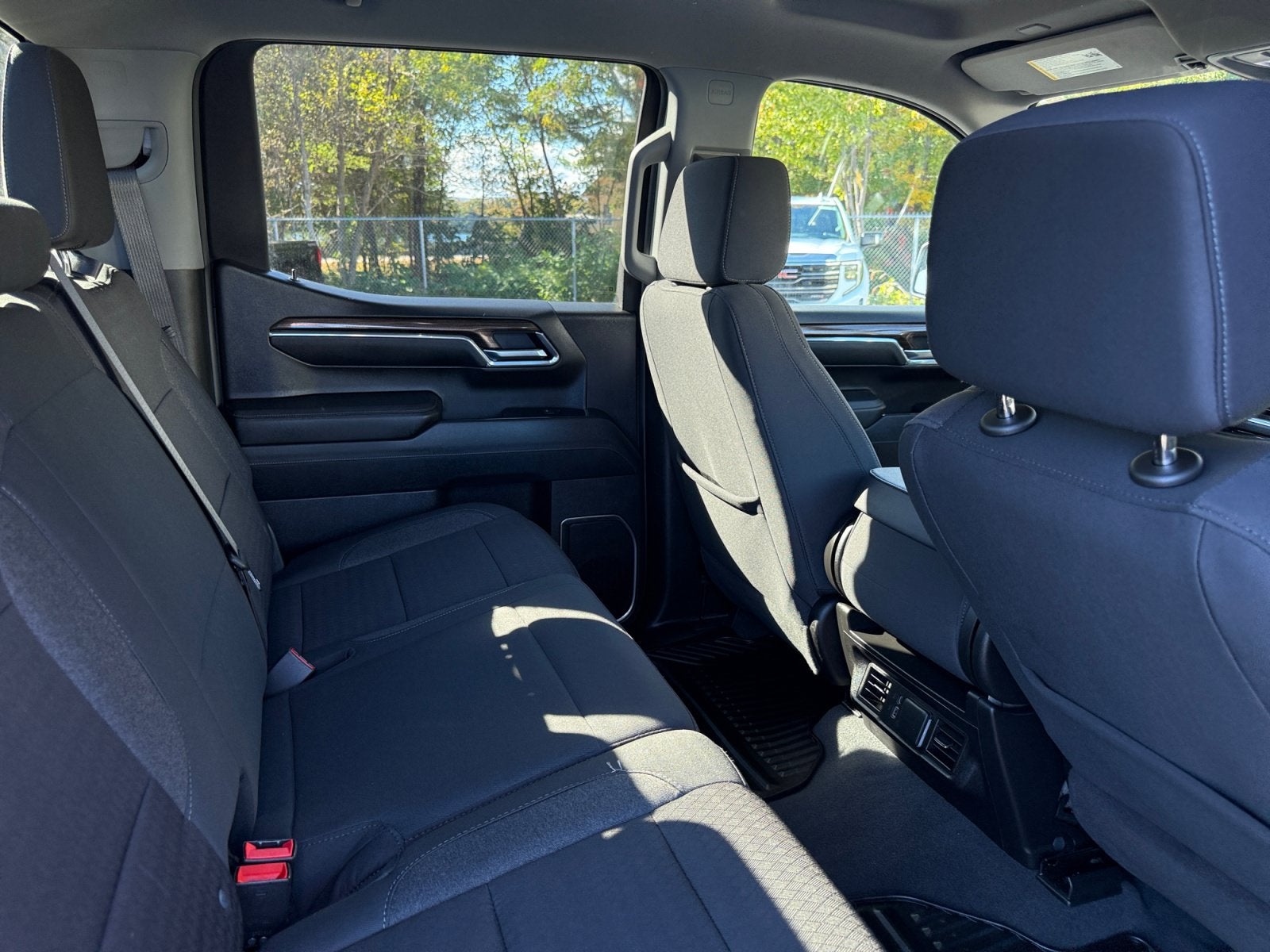 2024 Chevrolet Silverado 1500 LT - Photo 27