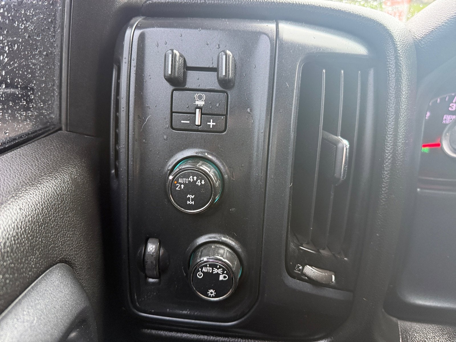 2018 Chevrolet Silverado 1500 LS