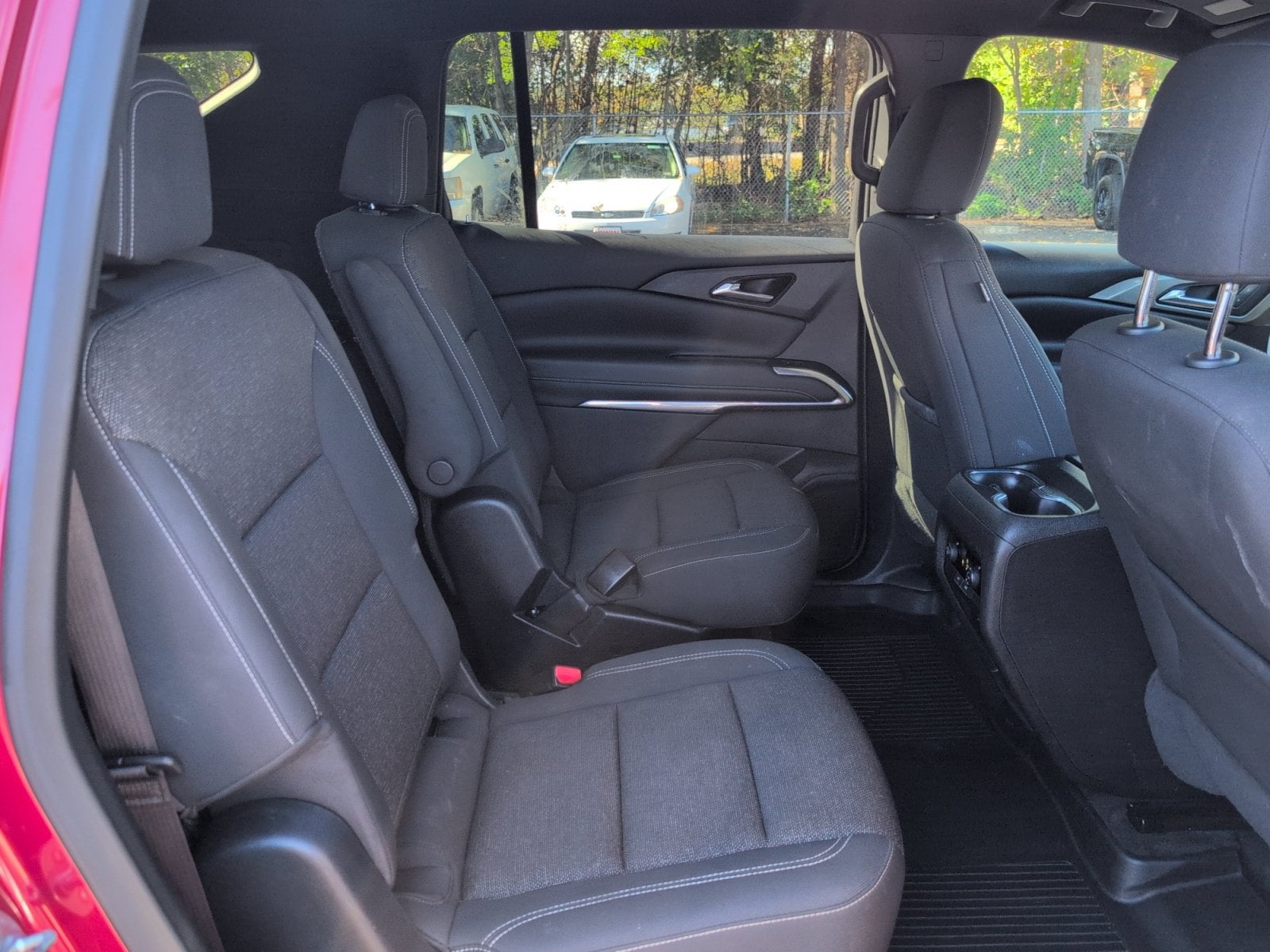 2025 Chevrolet Traverse LT - Photo 26