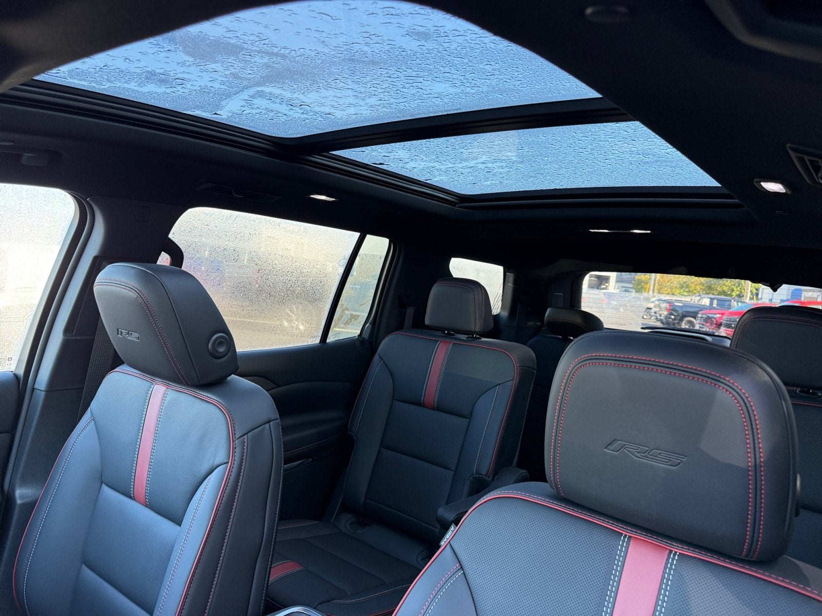 2027 Chevrolet Traverse RS