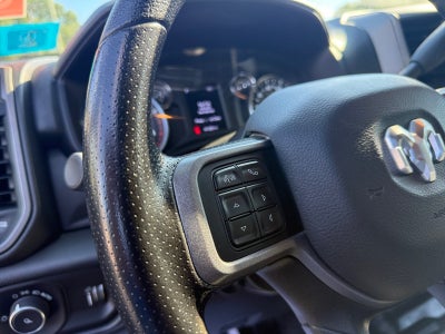 2022 RAM 2500 Tradesman Crew Cab 4x4 6'4" Box