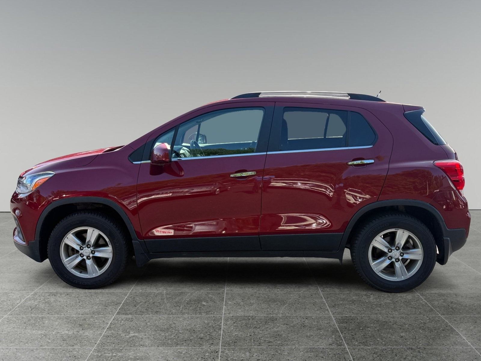 Used 2020 Chevrolet Trax LT with VIN 3GNCJPSB0LL198465 for sale in Laconia, NH