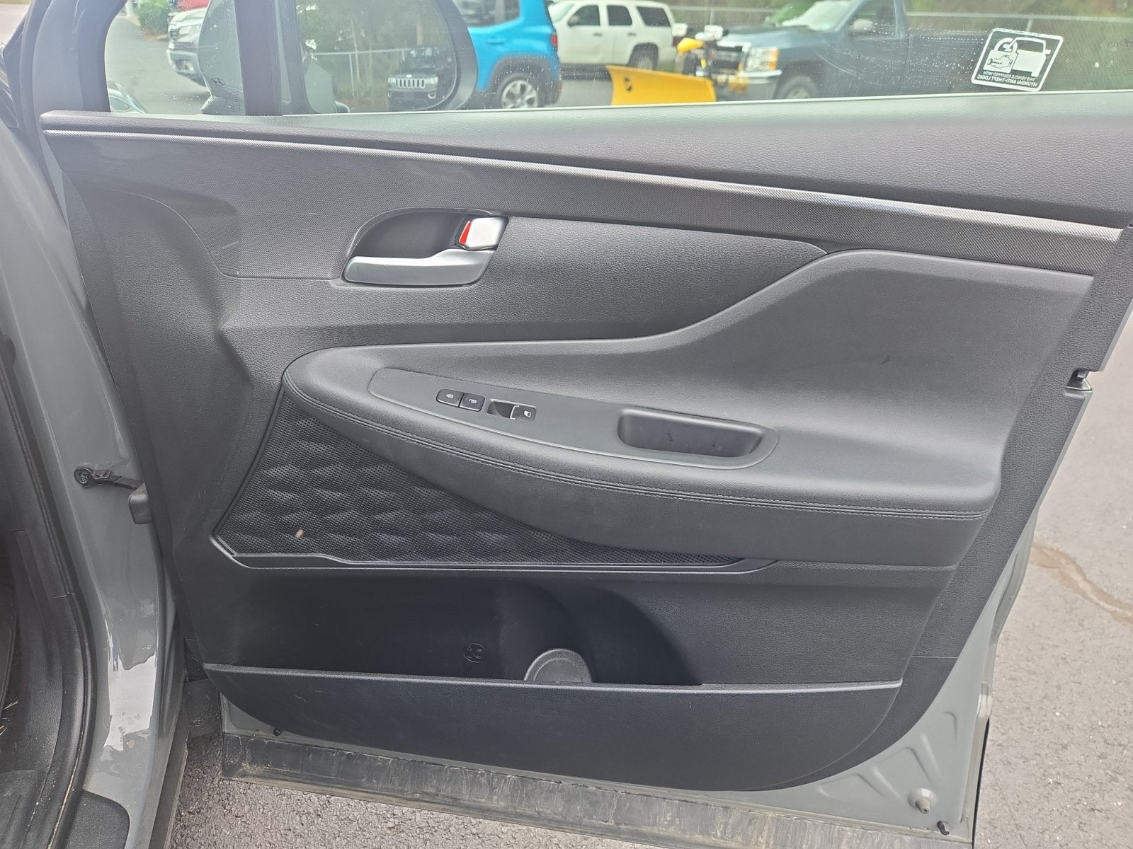 2022 Hyundai Santa Fe SE - Photo 29