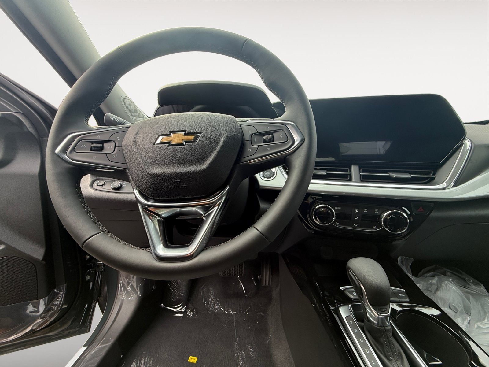 2026 Chevrolet Trax LT - Photo 10