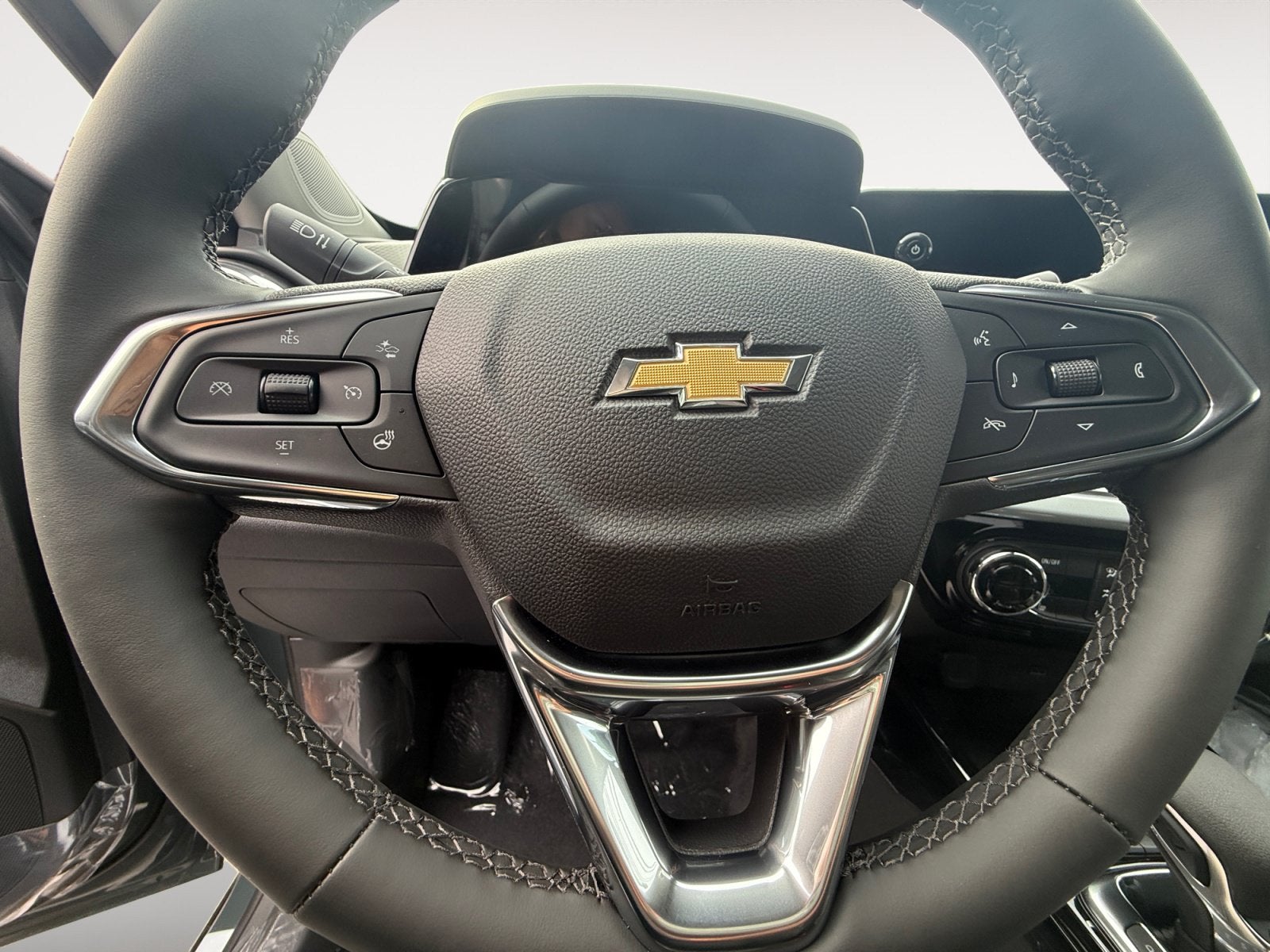 2026 Chevrolet Trax LT - Photo 11