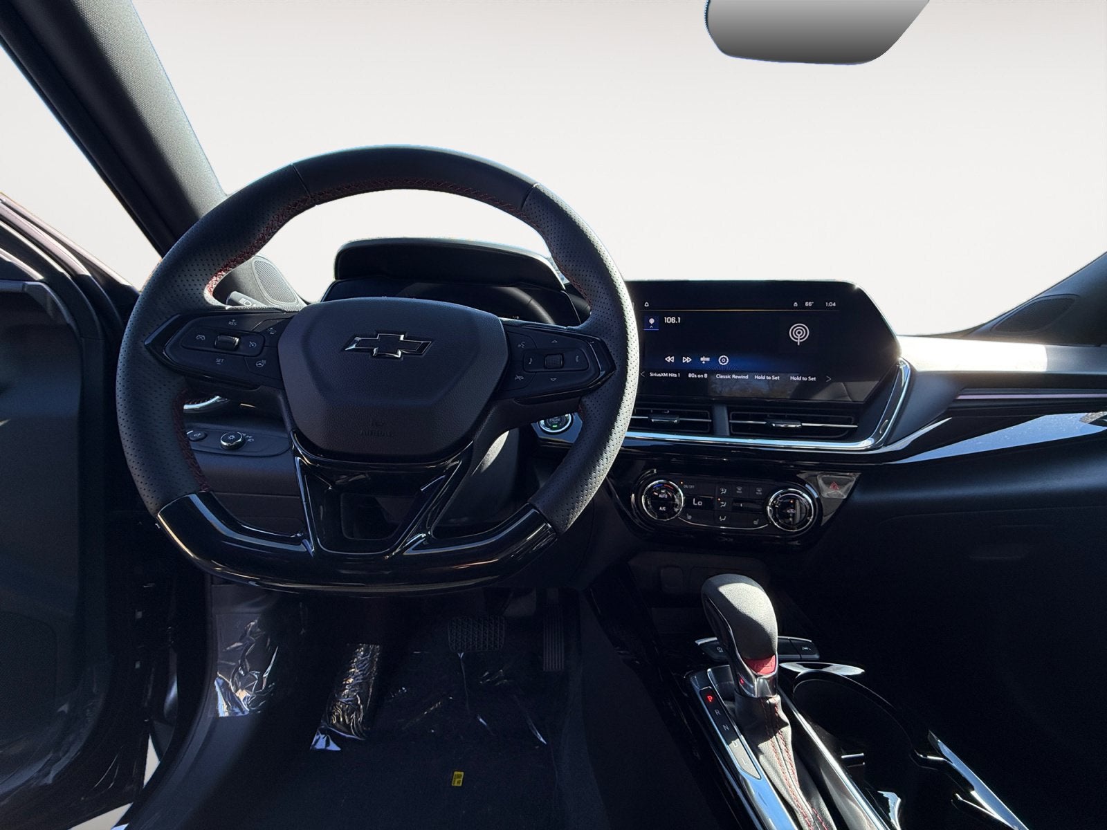 2026 Chevrolet Trax RS - Photo 10