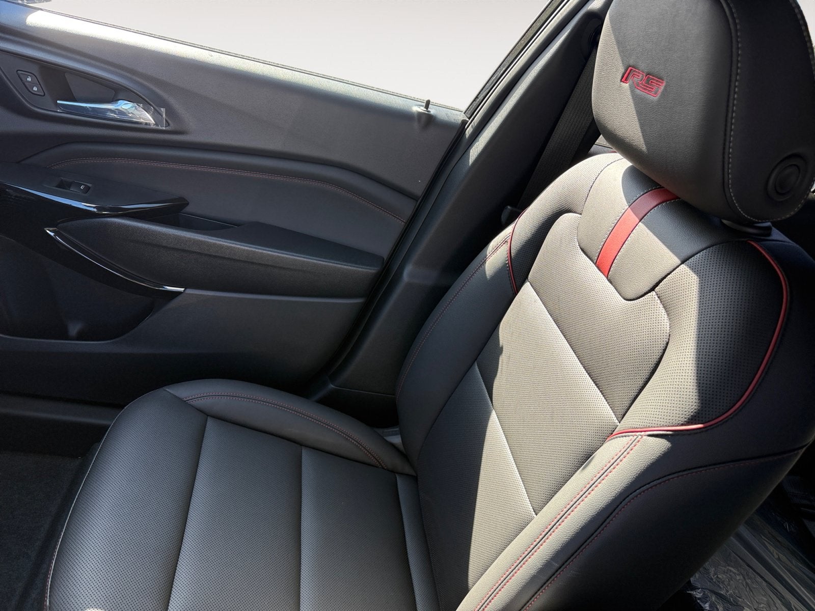 2026 Chevrolet Trax RS - Photo 13