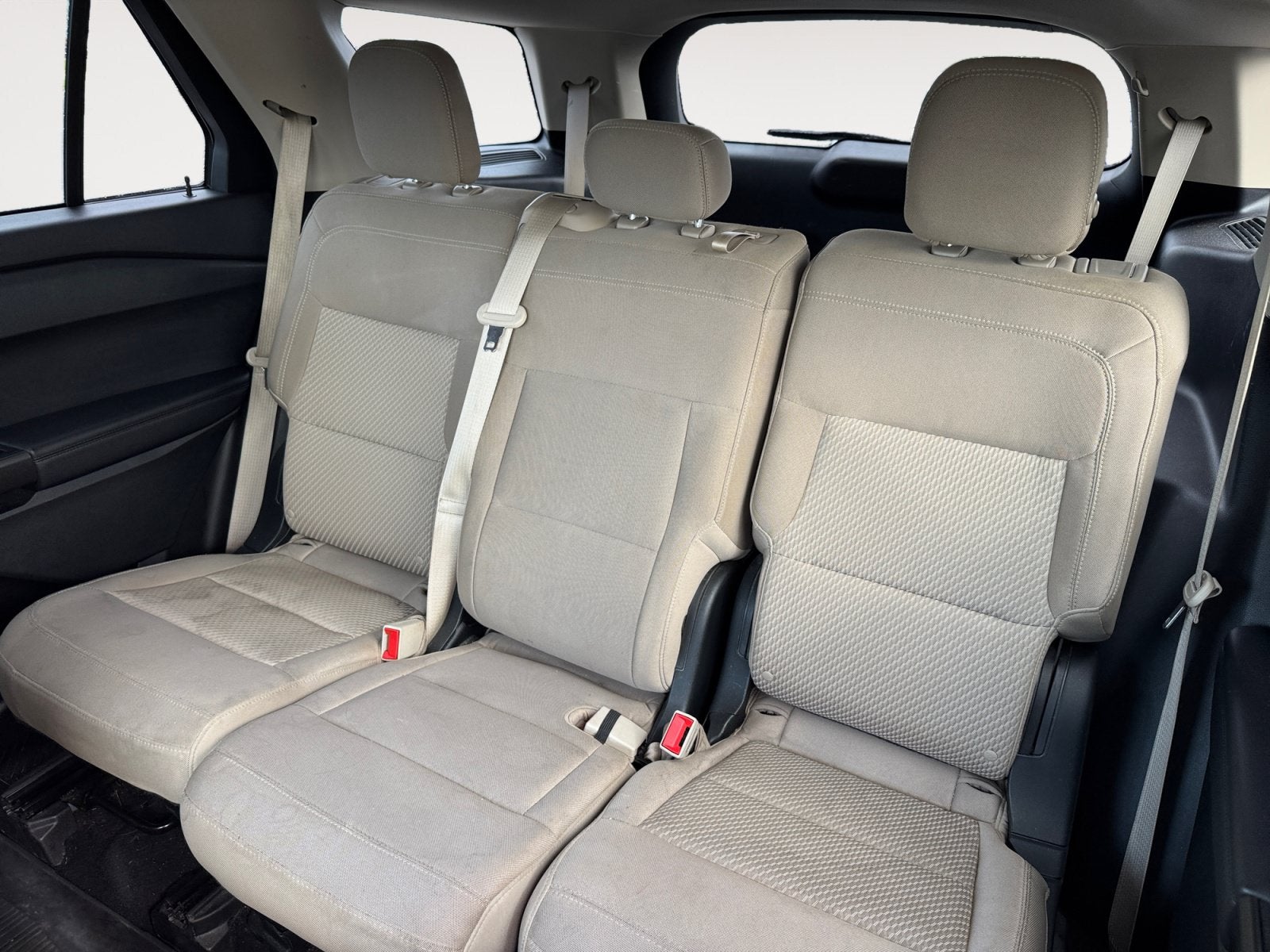 2020 Ford Explorer Base