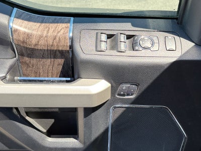 2017 Ford Super Duty F-250 SRW Lariat