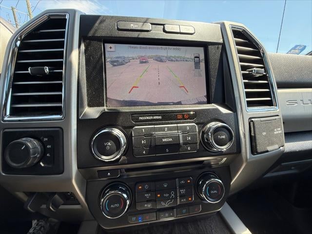 2017 Ford Super Duty F-250 SRW Lariat
