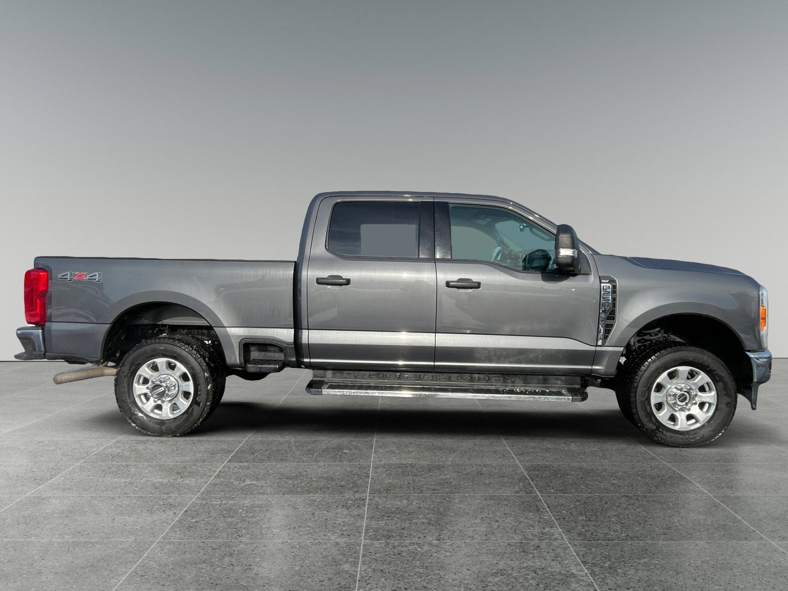 2023 Ford Super Duty F-250 SRW XLT