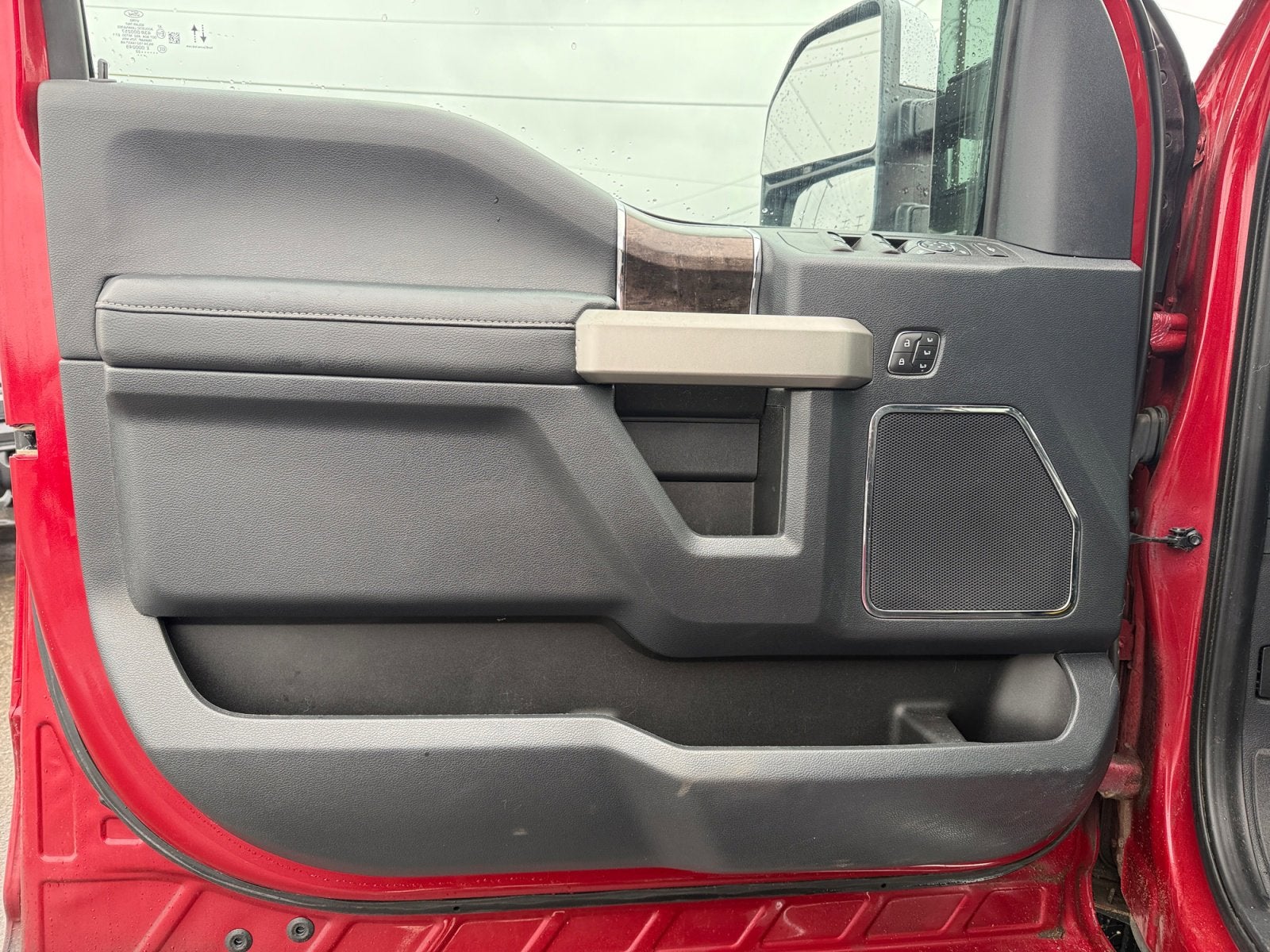 2022 Ford Super Duty F-250 SRW LARIAT