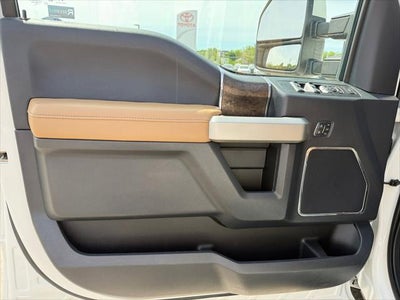 2022 Ford Super Duty F-250 SRW LARIAT