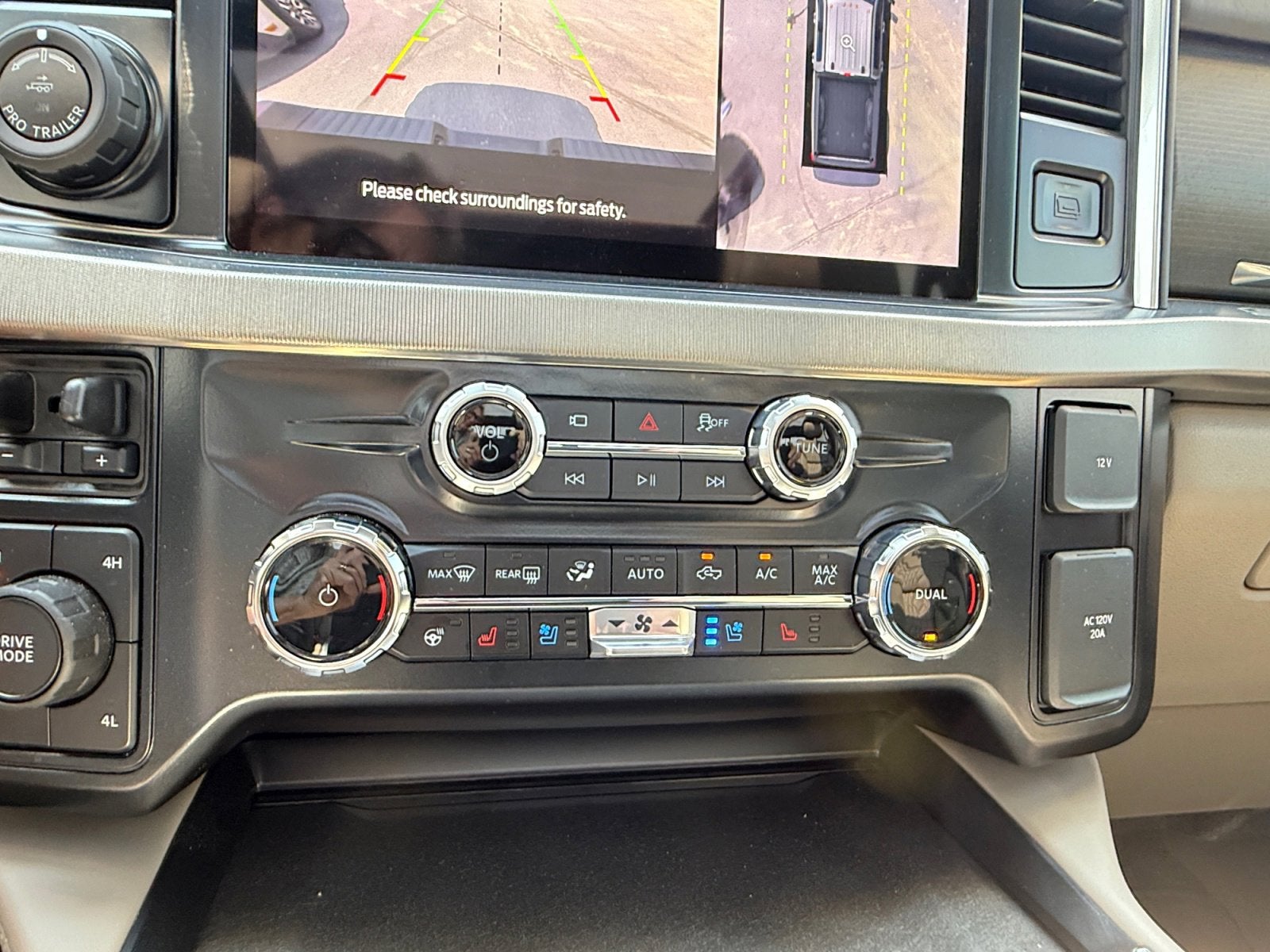 2026 Ford Super Duty F-450 DRW Platinum