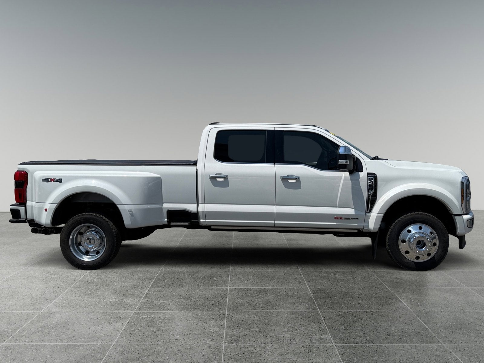2026 Ford Super Duty F-450 DRW Platinum