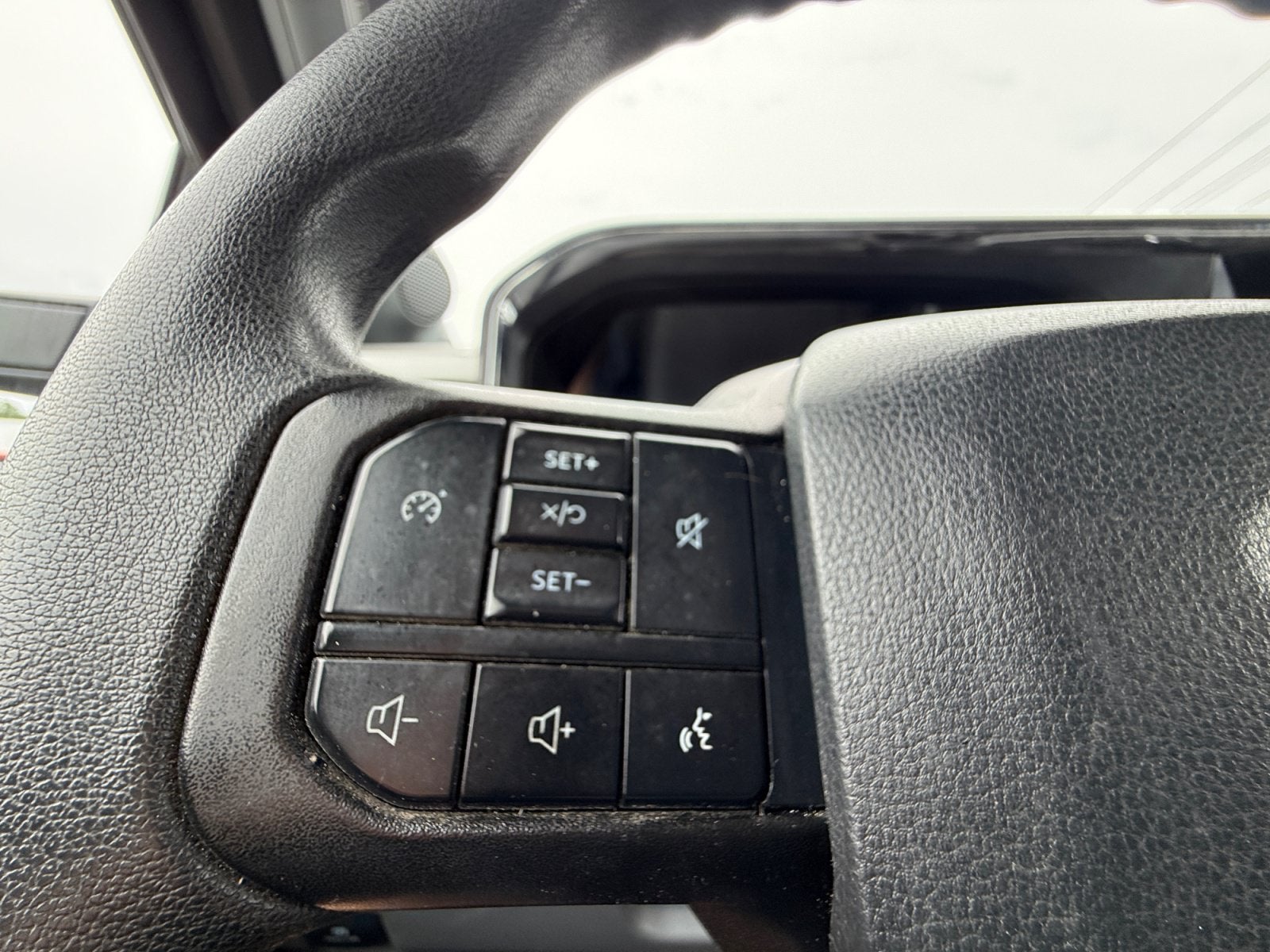 2024 Ford Super Duty F-350 SRW XLT