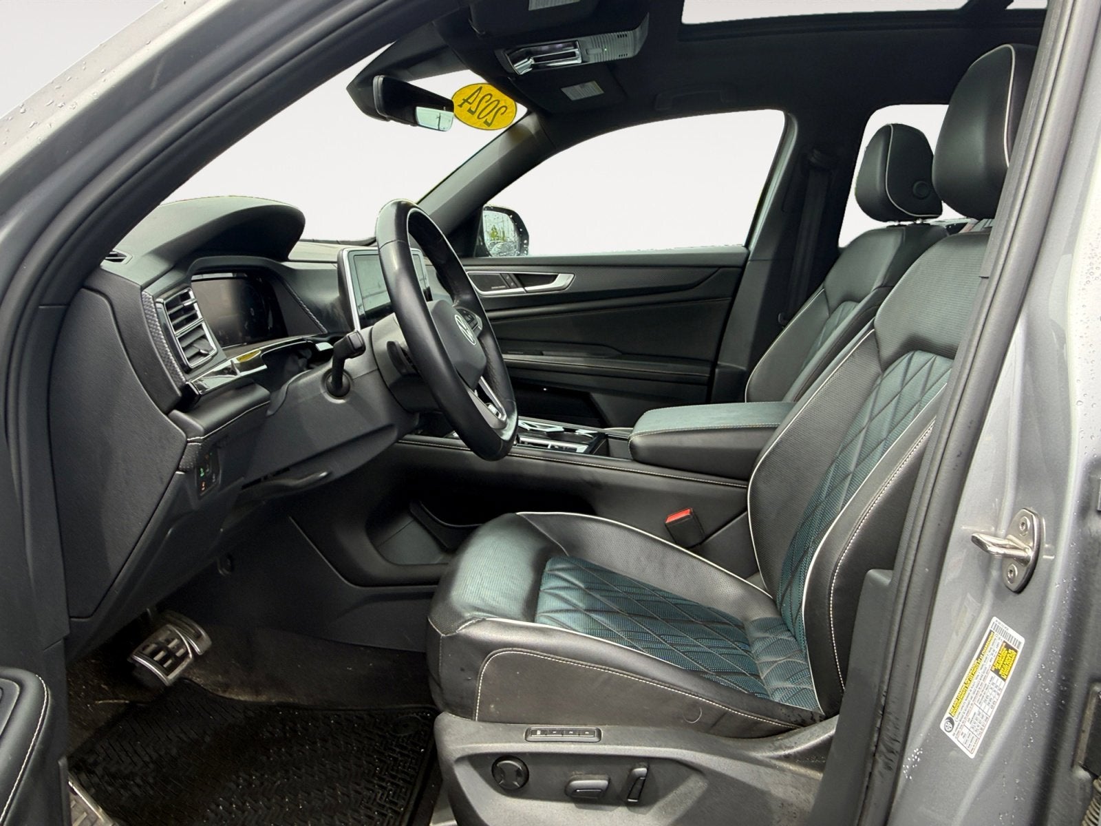 2024 Volkswagen Atlas Cross Sport 2.0T SEL Premium R-Line