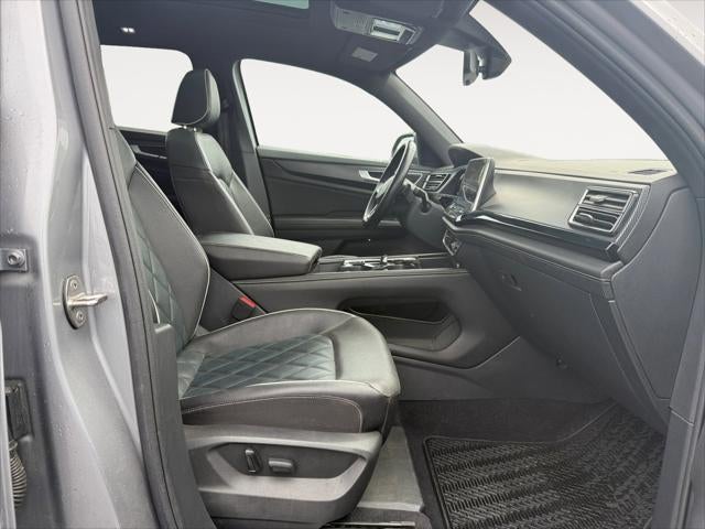 2024 Volkswagen Atlas Cross Sport 2.0T SEL Premium R-Line