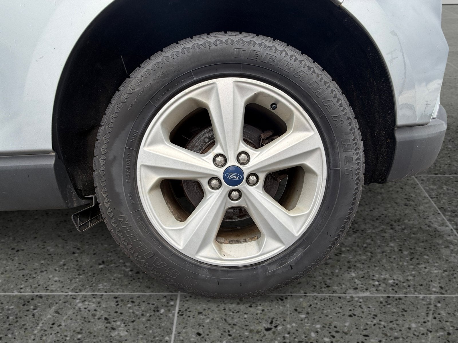 2020 Ford Edge SE