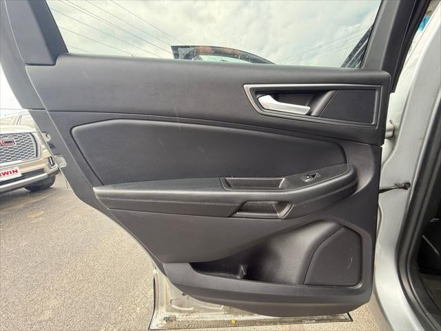 2020 Ford Edge SE