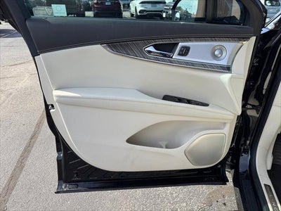 2019 Lincoln Nautilus Black Label