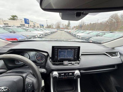 2020 Toyota RAV4 LE