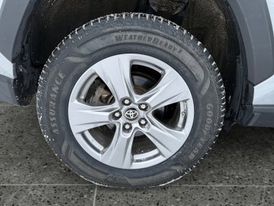 2022 Toyota RAV4 Hybrid LE