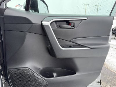 2022 Toyota RAV4 Hybrid LE