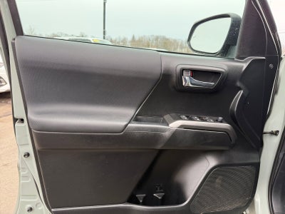 2022 Toyota Tacoma 4WD TRD Sport