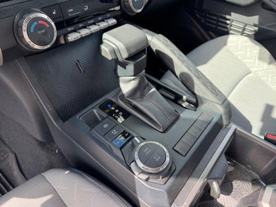 2025 Toyota Tacoma 4WD SR5