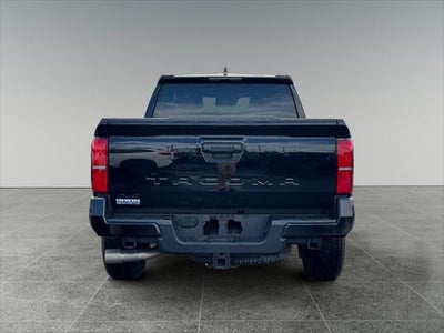 2025 Toyota Tacoma 4WD SR5