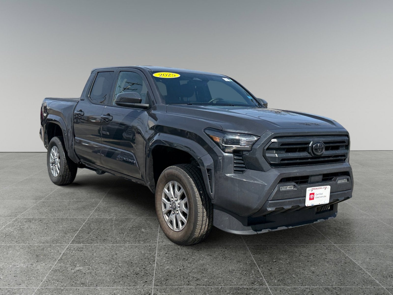 2025 Toyota Tacoma 4WD SR5