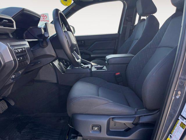 2025 Toyota Tacoma 4WD SR5