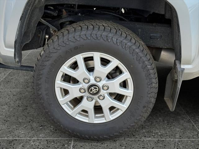 2024 Toyota Tacoma 4WD SR5