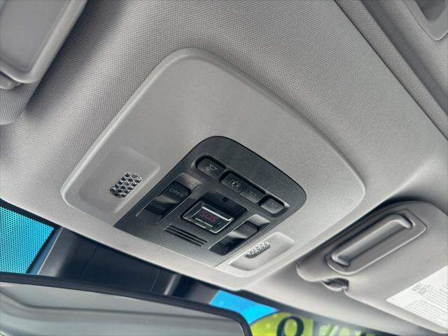 2019 Toyota Camry Hybrid XLE
