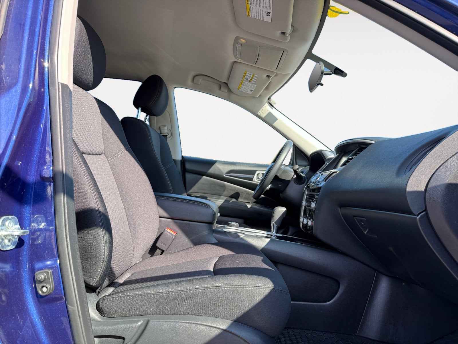 2020 Nissan Pathfinder S