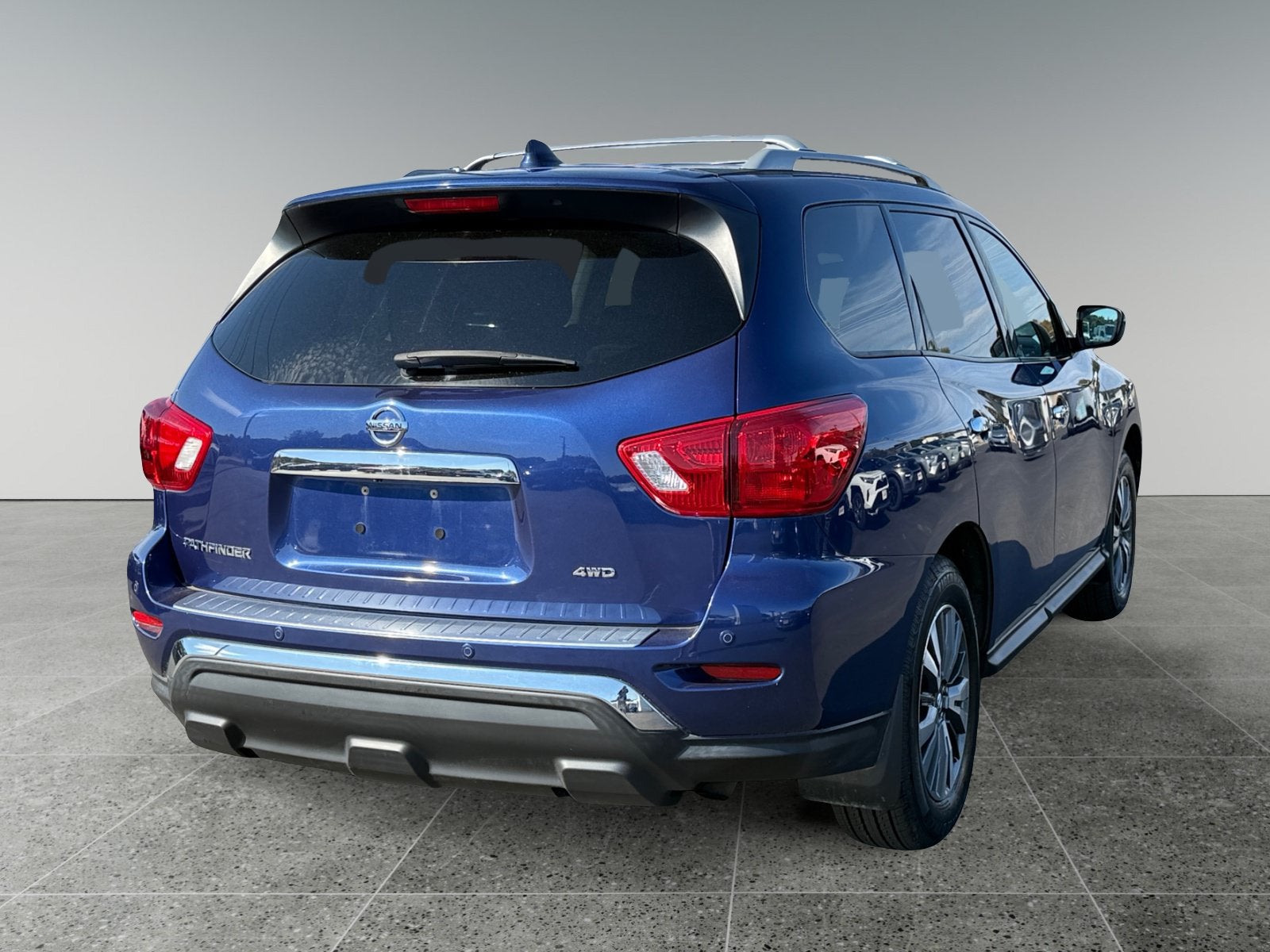 2020 Nissan Pathfinder S