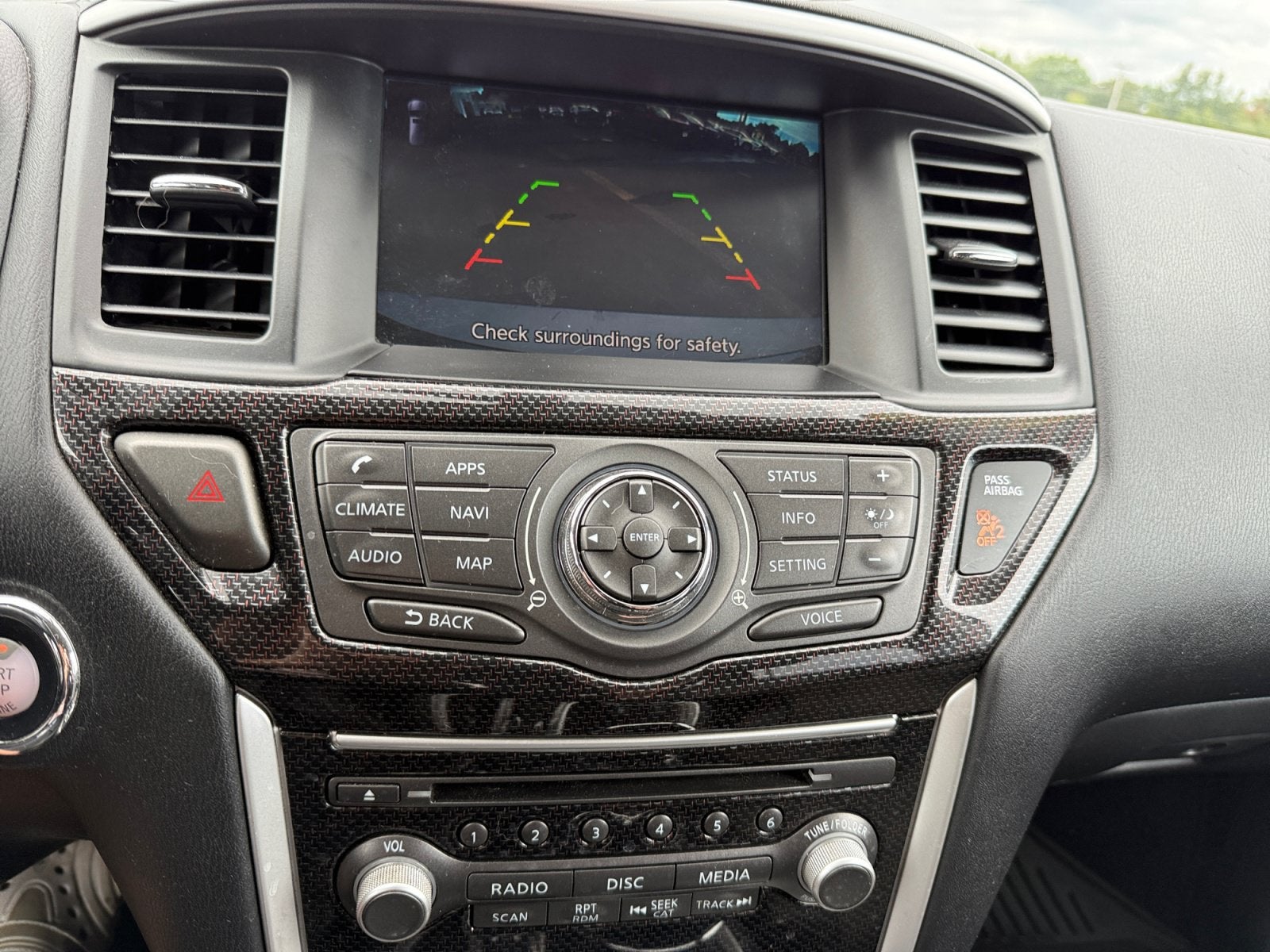 2020 Nissan Pathfinder SV