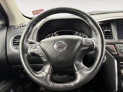 2020 Nissan Pathfinder SV