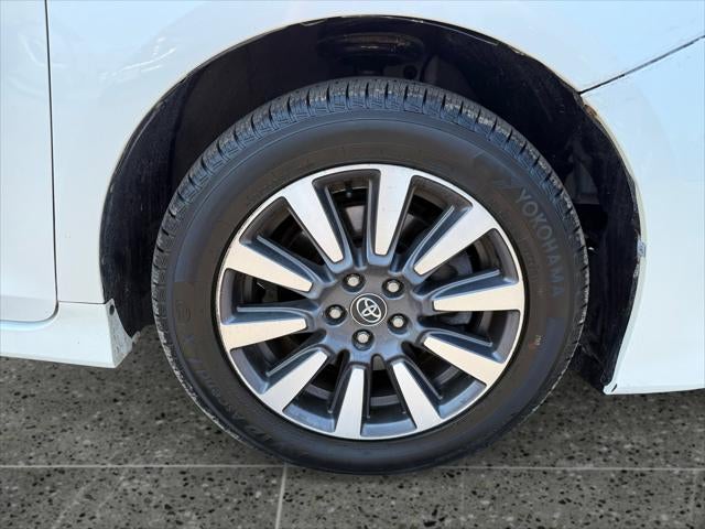 2020 Toyota Sienna XLE