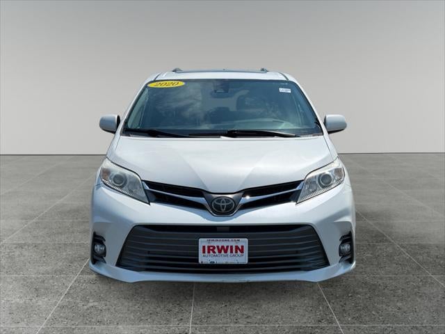 2020 Toyota Sienna XLE