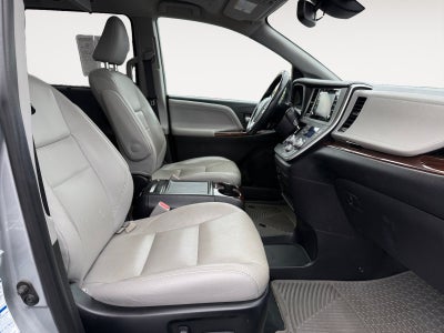 2020 Toyota Sienna Limited Premium