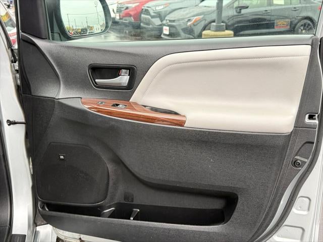 2020 Toyota Sienna Limited Premium