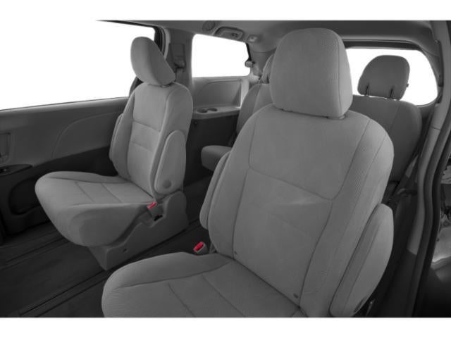 2020 Toyota Sienna XLE