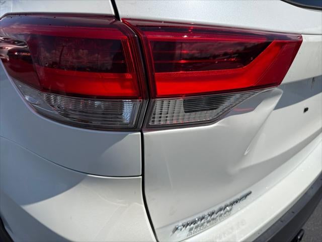 2019 Toyota Highlander Limited Platinum