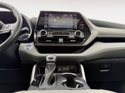 2022 Toyota Highlander Hybrid XLE