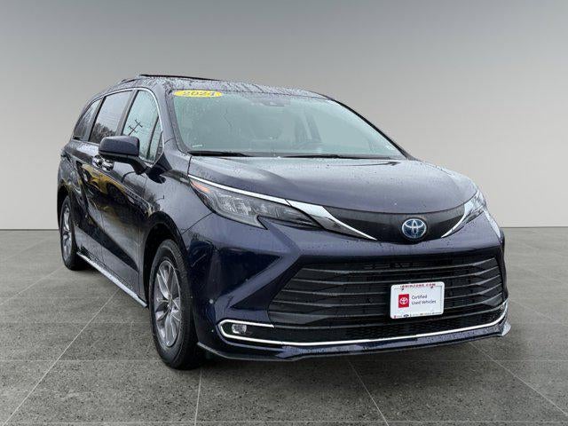 2024 Toyota Sienna XLE
