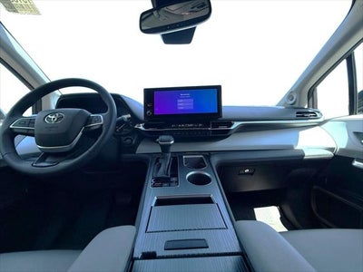 2025 Toyota Sienna XLE